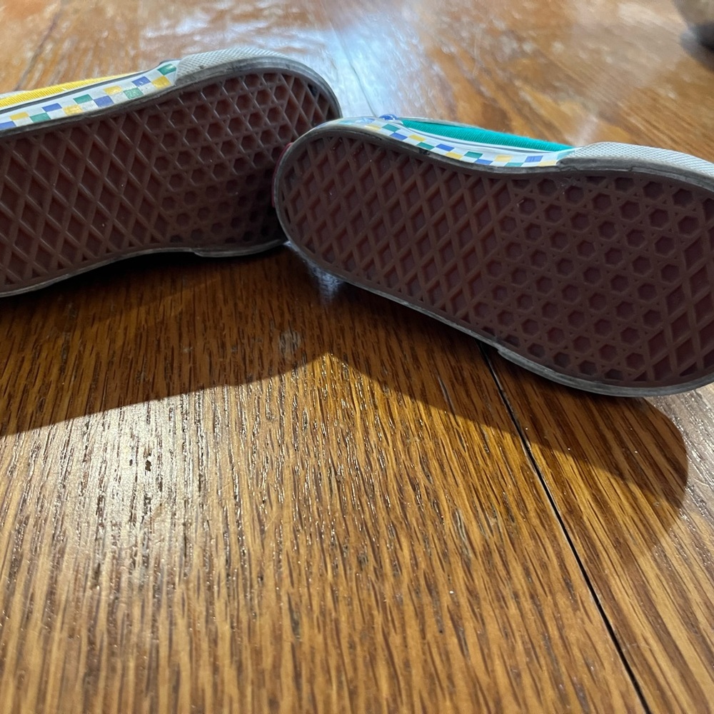 Vans - Picture 4 of 4